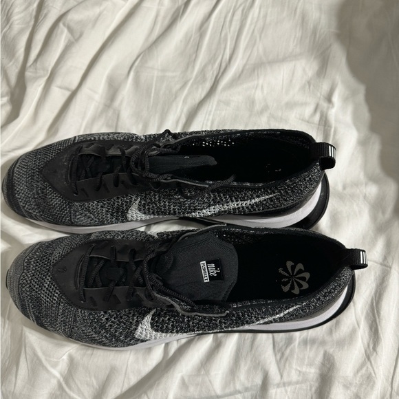 Nike Air Max Flyknit Racer PreOwned size 13​ - Picture 4 of 9